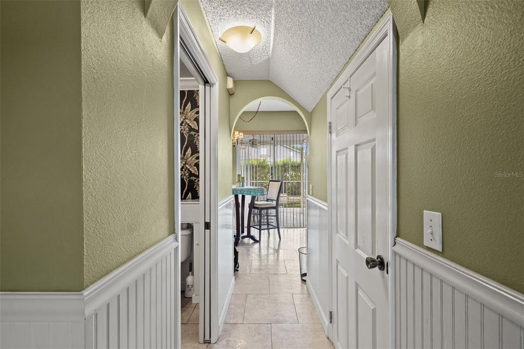 4922 Edgewater Lane Oldsmar, FL 34677 - Photo 13 of 41