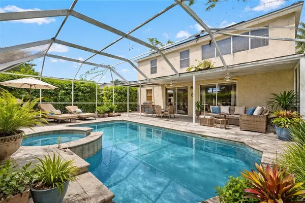 $599,000 | 4922 Edgewater Lane, Oldsmar, FL 34677