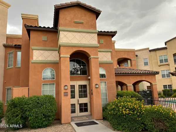 $2,000 | 14575 West Mountain View Boulevard, Unit 111, Surprise, AZ 85374