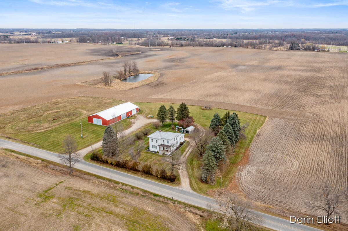 2204 Haynor Road Ionia, MI 48846 - Photo 3 of 58 IMG_1047