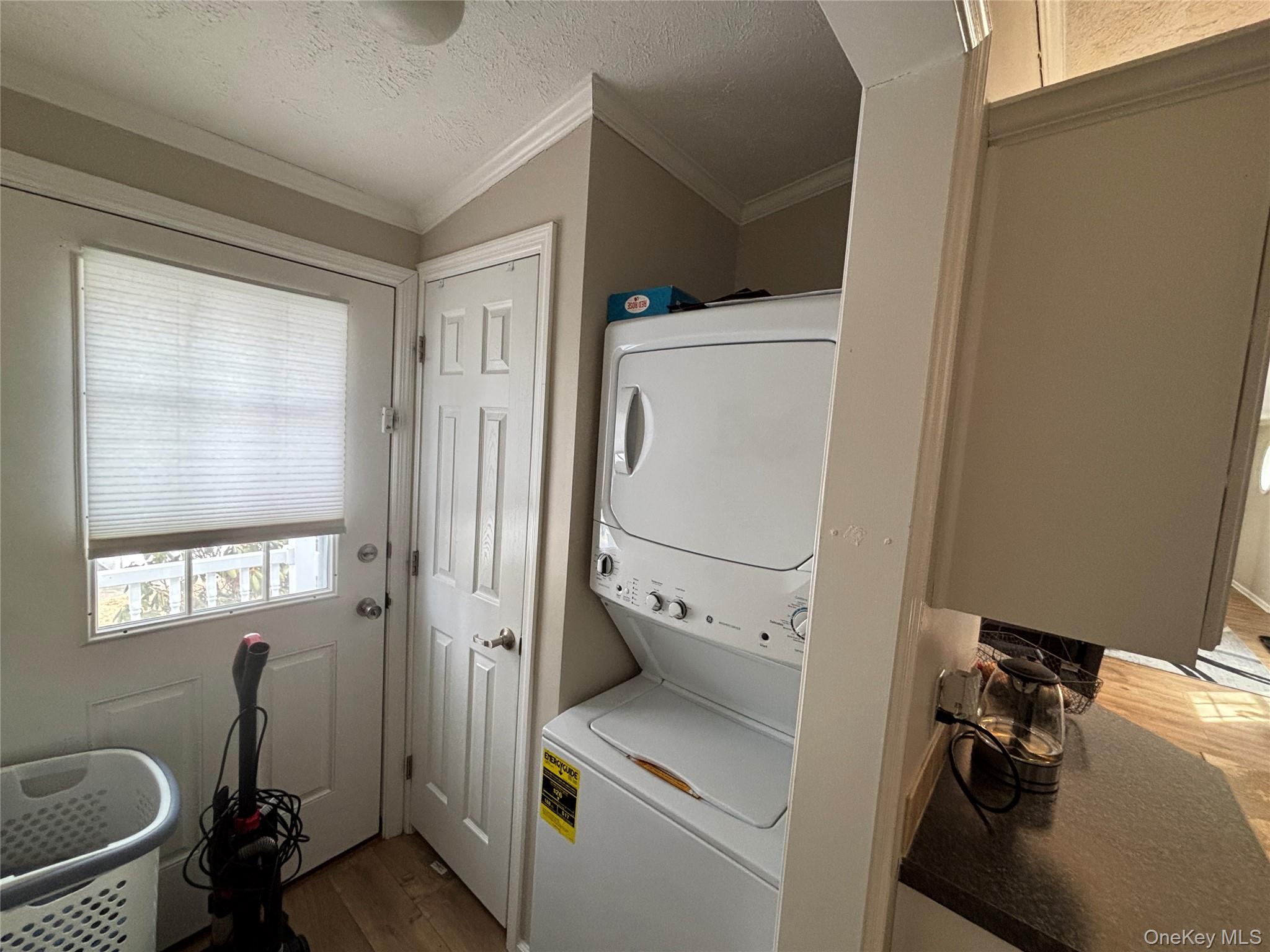 1661 Old Country Road, Unit 69 Riverhead, NY 11901 - Photo 21 of 37
