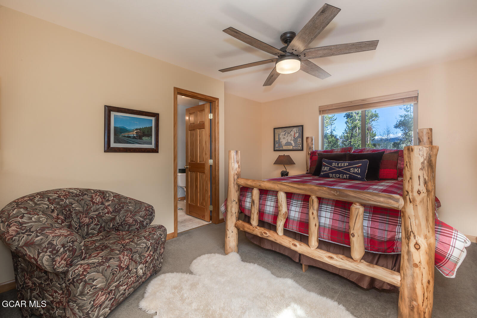 813 Ermine Lane Fraser, CO 80442 - Photo 5 of 35 Top floor bedroom 1