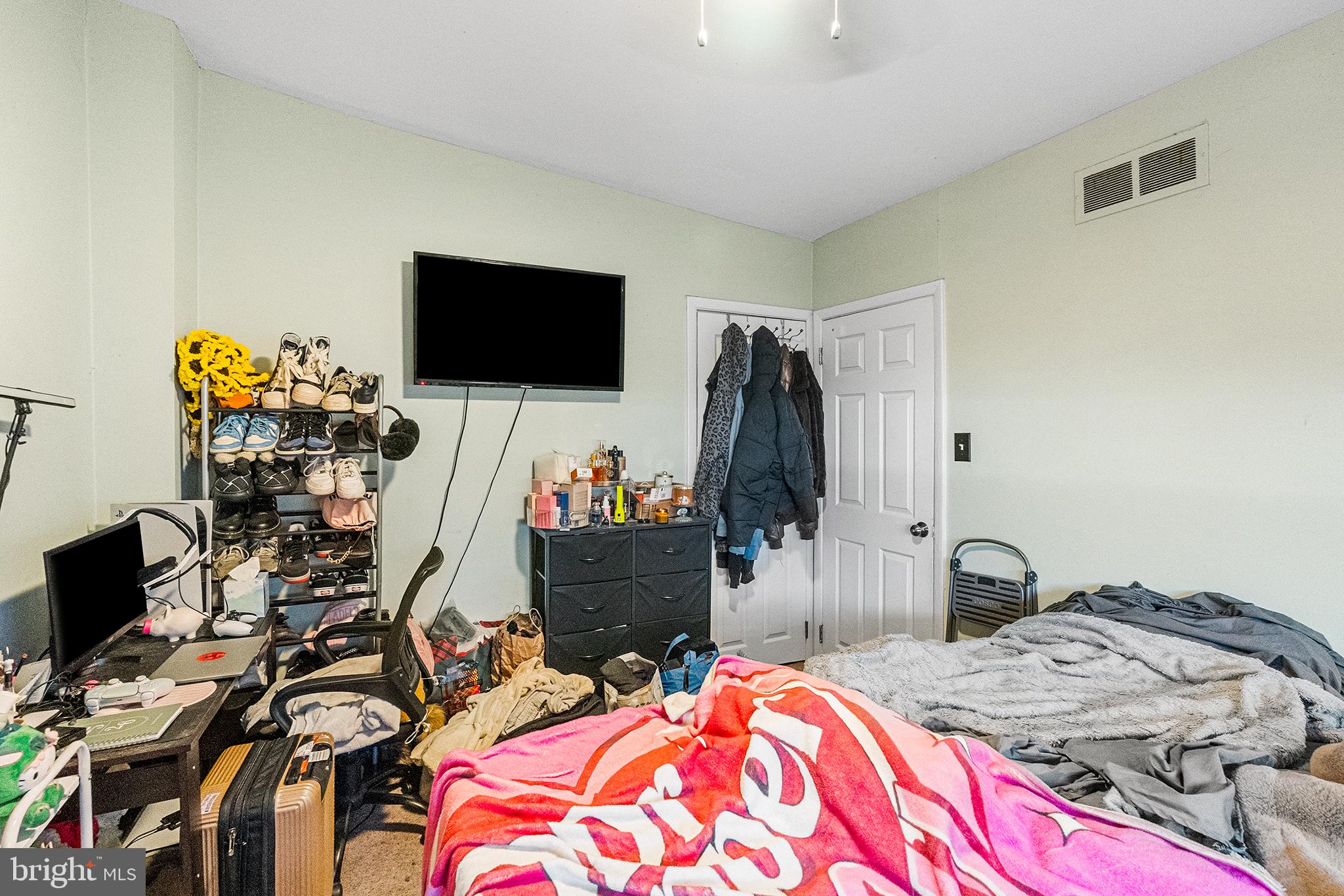 8308 Cobden Road Glenside, PA 19038 - Photo 23 of 29 Cozy room with personal touches.