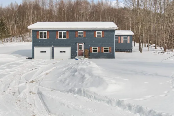 $380,000 | 100 Deer Lane, Johnson, VT 05656