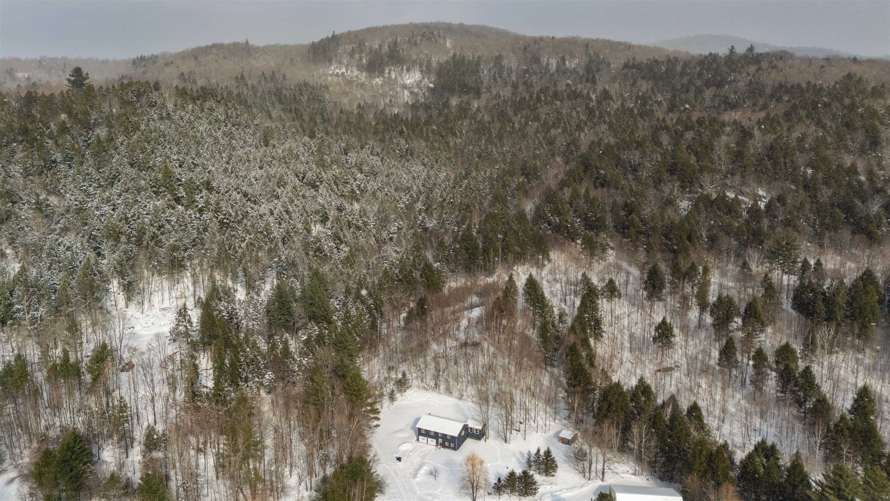 100 Deer Lane Johnson, VT 05656 - Photo 6 of 38