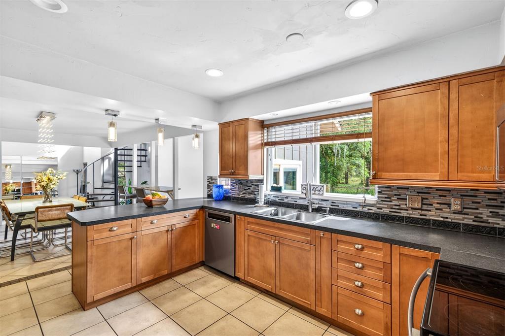 9406 Southwest 78th Court Gainesville, FL 32608 - Photo 23 of 41