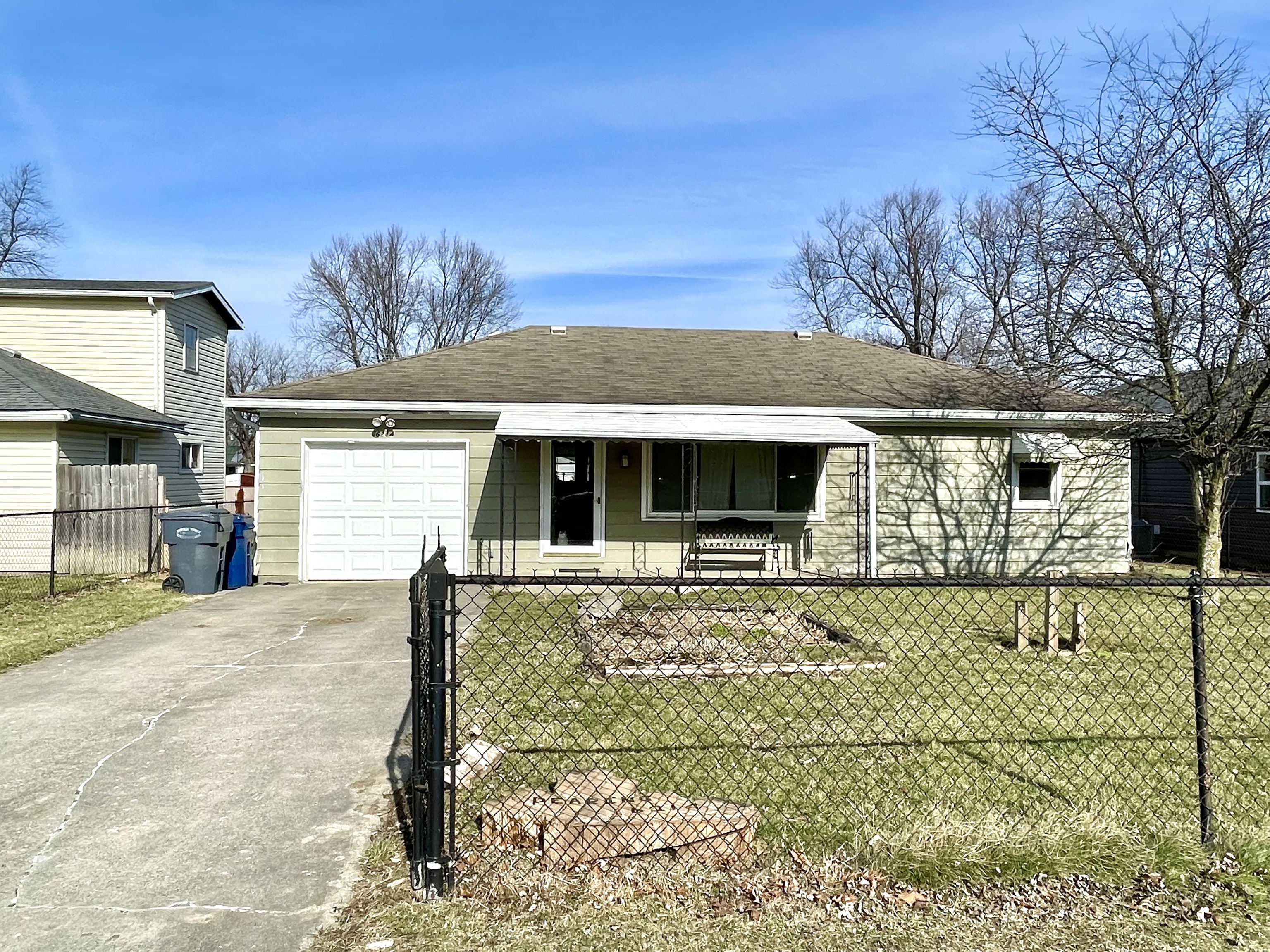 6214 West Taylor Road Muncie, IN 47304 - Photo 1 of 17 Gallery Image 1