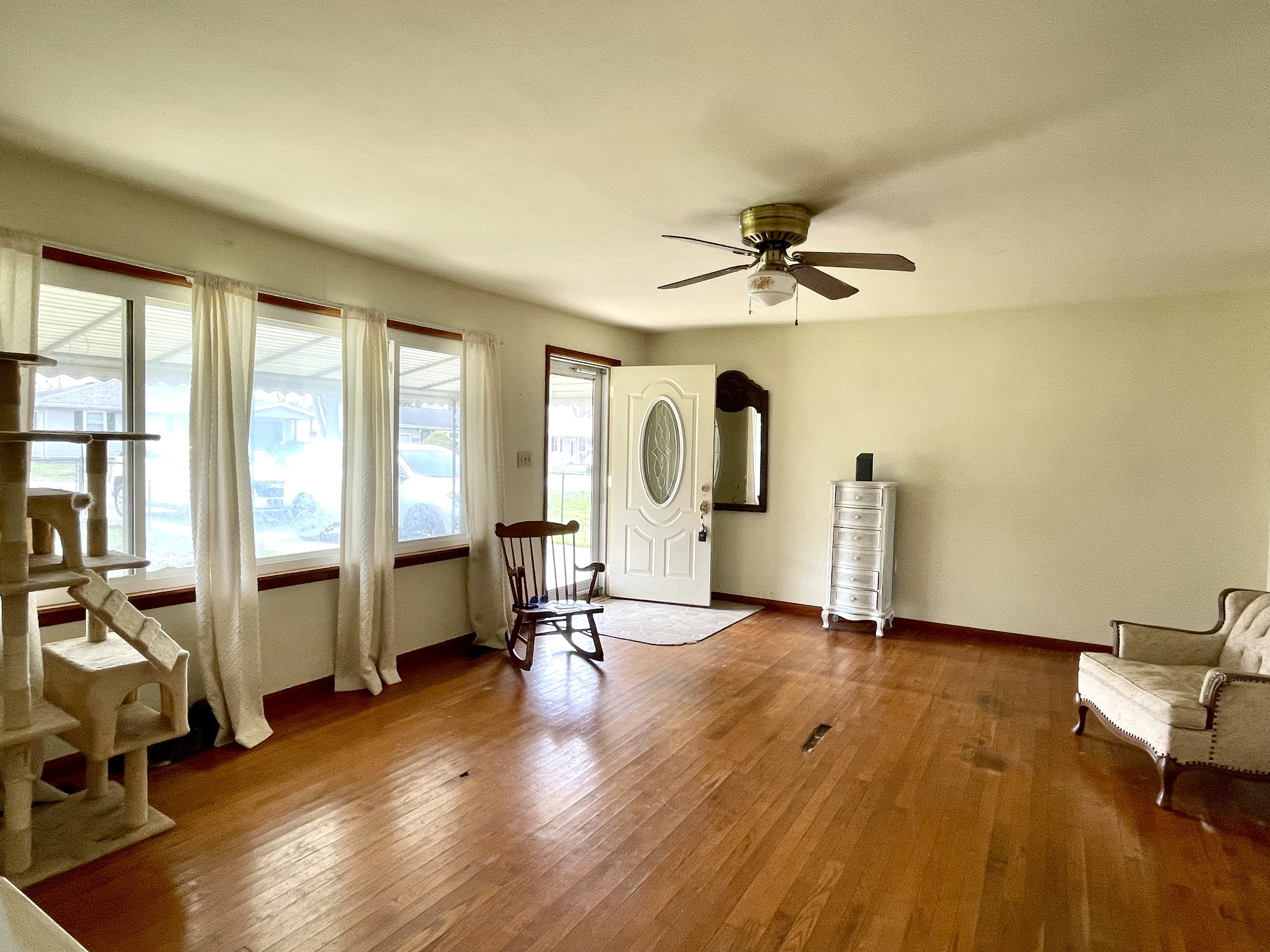 6214 West Taylor Road Muncie, IN 47304 - Photo 4 of 17 Gallery Image 4