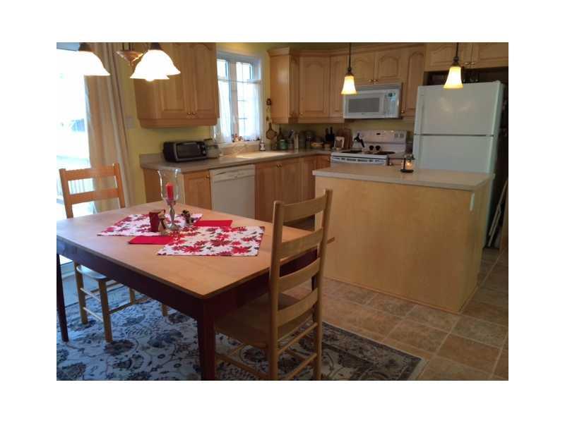 3 Rachael Lane, Unit 23 Topsham, ME 04086 - Photo 7 of 17 Kitchen.