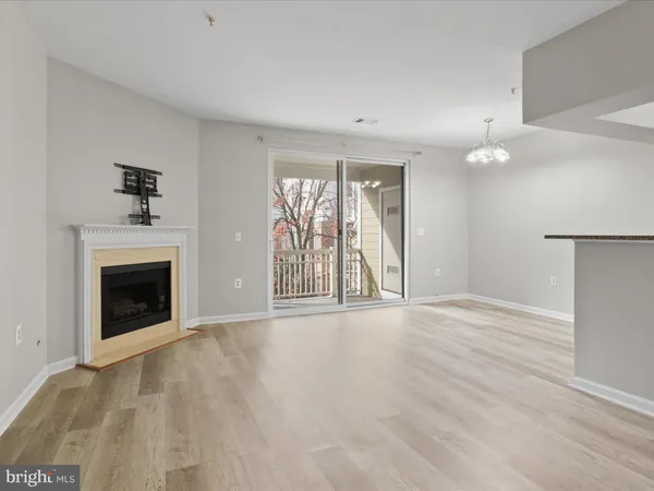 $2,500 | 12909 Alton Square, Unit 303, Herndon, VA 20170