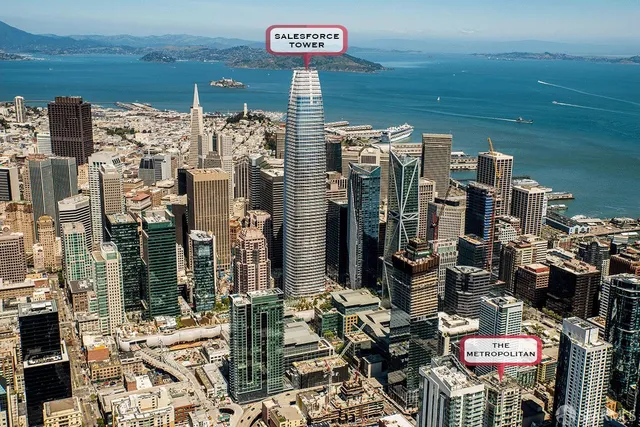 a view of entryway and hall