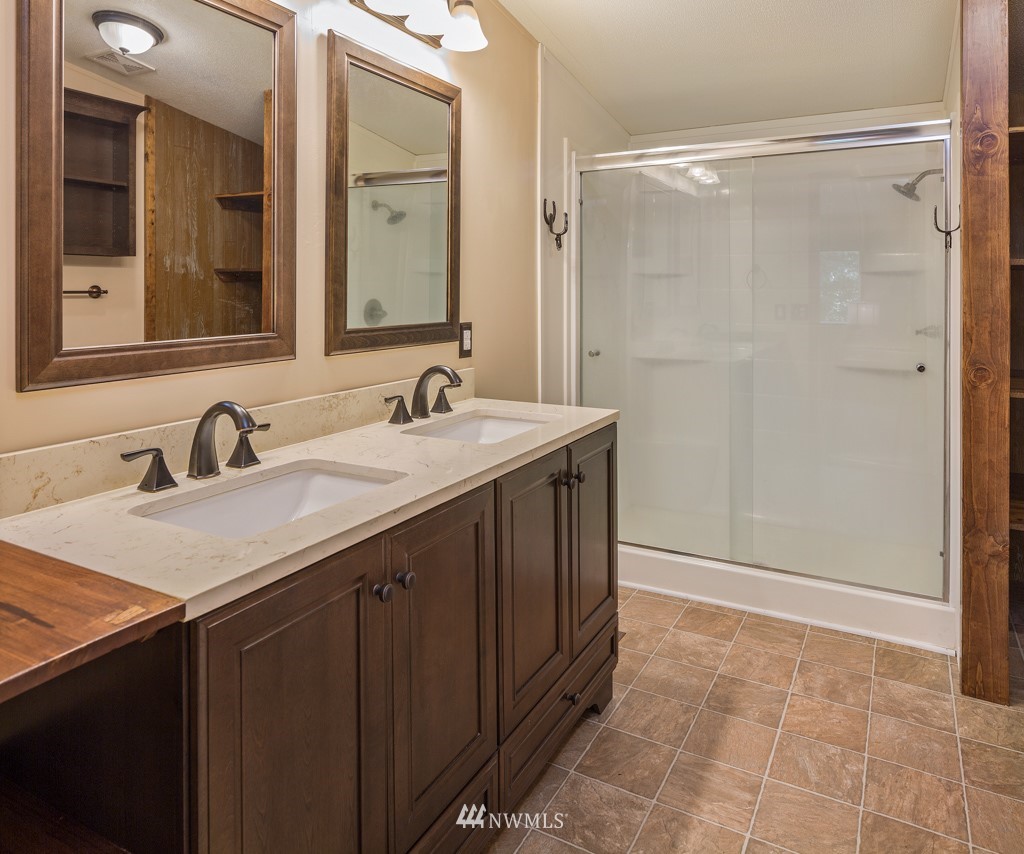 1031 East Victor Road Belfair, WA 98528 - Photo 8 of 13