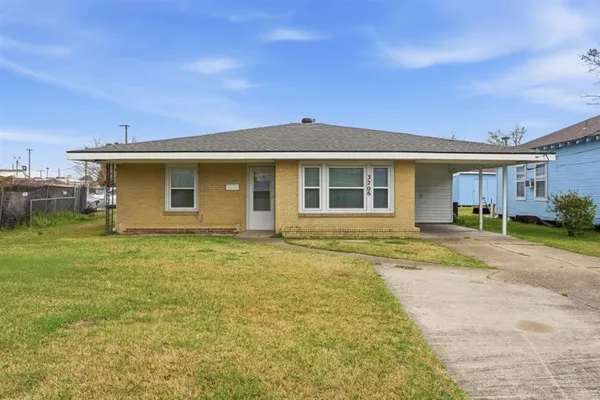 $1,200 | 3206 Hodges Street, Lake Charles, LA 70601
