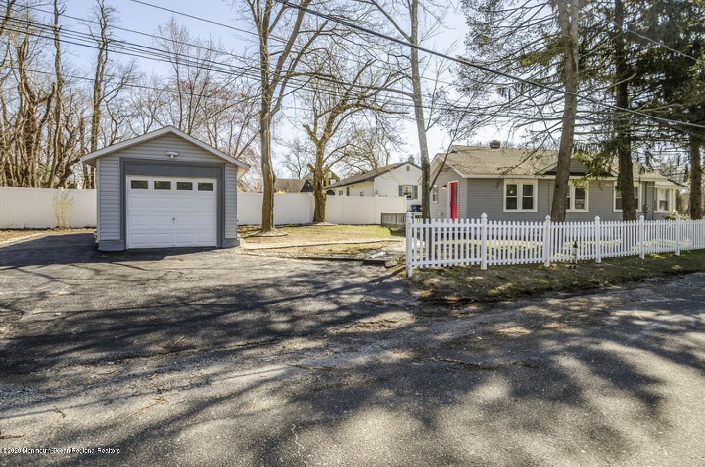 656 Wayside Road Neptune Township, NJ 07753 - Photo 14 of 16 Ettouati_15389_P14_99553