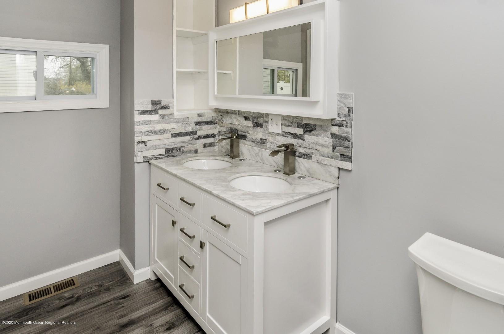 656 Wayside Road Neptune Township, NJ 07753 - Photo 10 of 16 Ettouati_15389_P10_99556