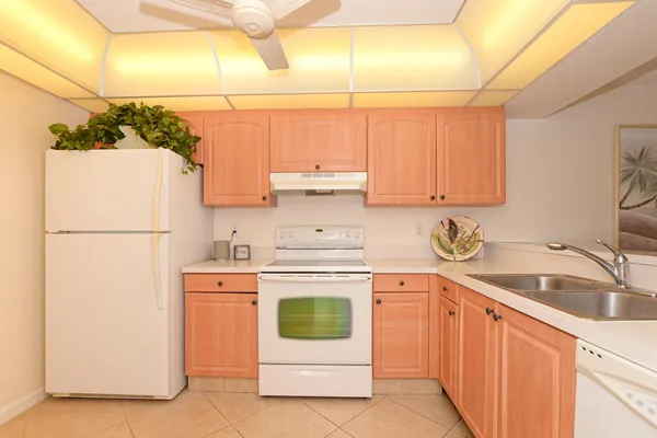 $2,000 | 1950 Southwest Palm City Road, Unit 12103, Stuart, FL 34994