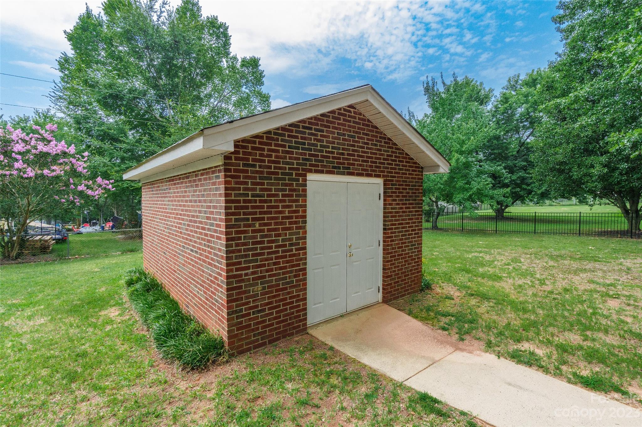 3075 Stoneybrook Drive Fort Mill, SC 29708 - Photo 27 of 31 a view of backyard of house with green space