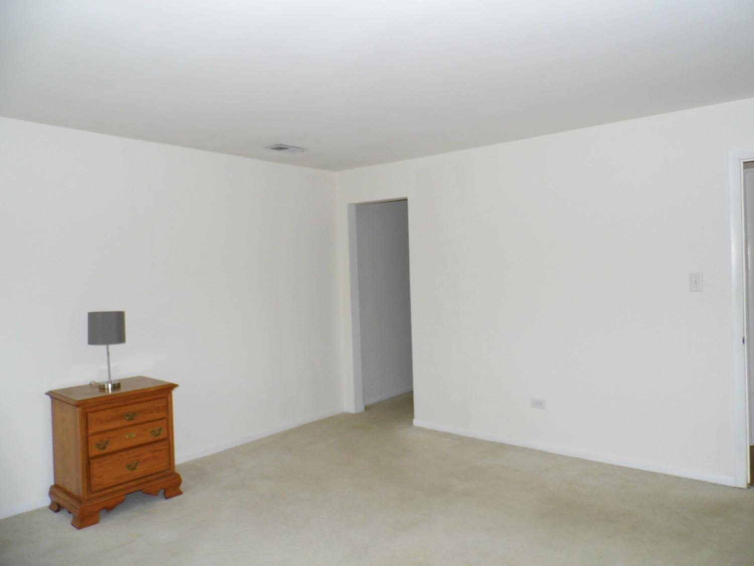 445 Old Stone Road, Unit A4 Munster, IN 46321 - Photo 11 of 14 1500x1125