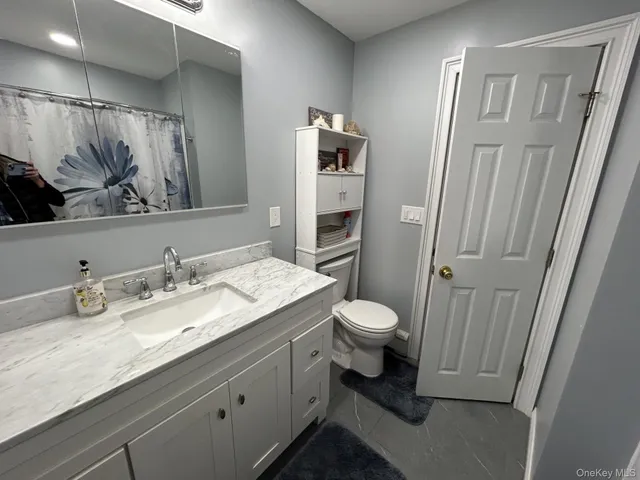 $544,999 | 21 Lakeview Drive, Middle Island, NY 11953