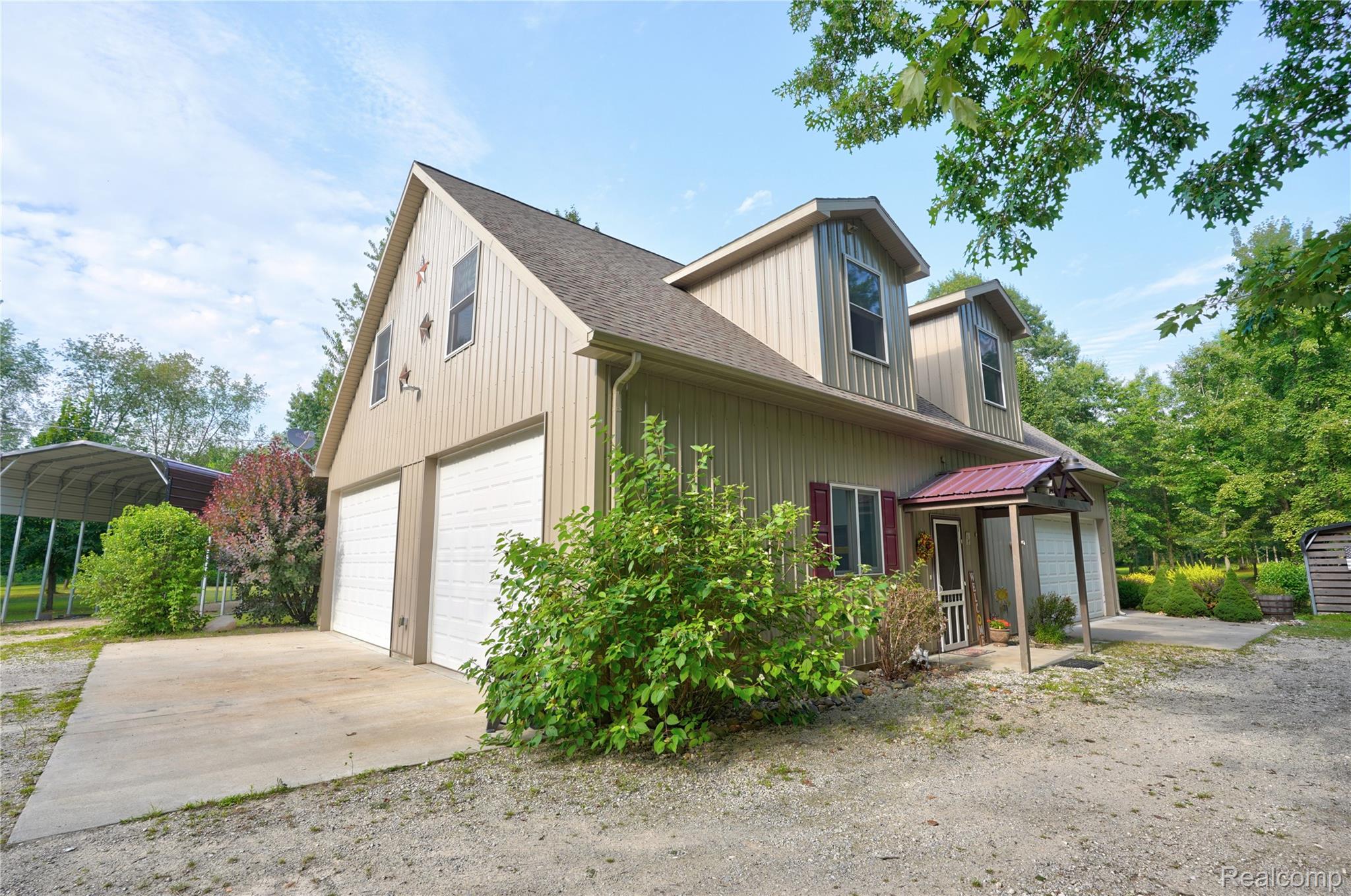 15055 South Duffield Road Byron, MI 48418 - Photo 39 of 61 15055 S Duffield Rd 02.jpg