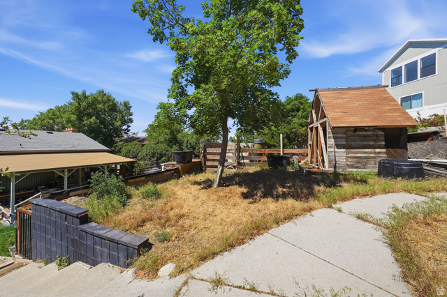 8555 Grambling Way Sandy, UT 84094 - Photo 37 of 39