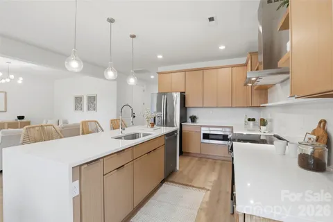 $600,000 | 2822 Dogwood Avenue, Charlotte, NC 28206