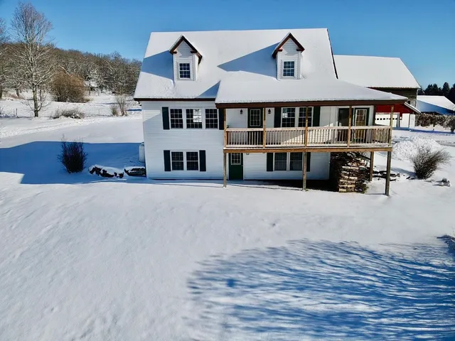 $445,000 | 3 Brocklebank Road, Tunbridge, VT 05077