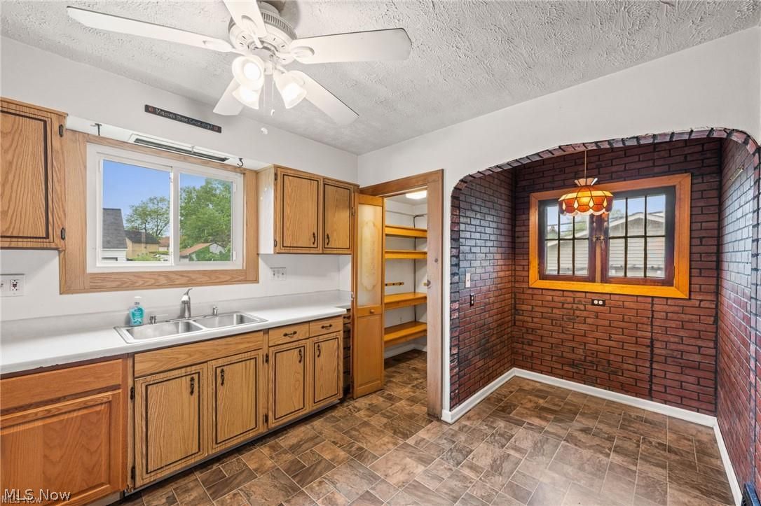 11715 Rutland Avenue Cleveland, OH 44108 - Photo 10 of 31
