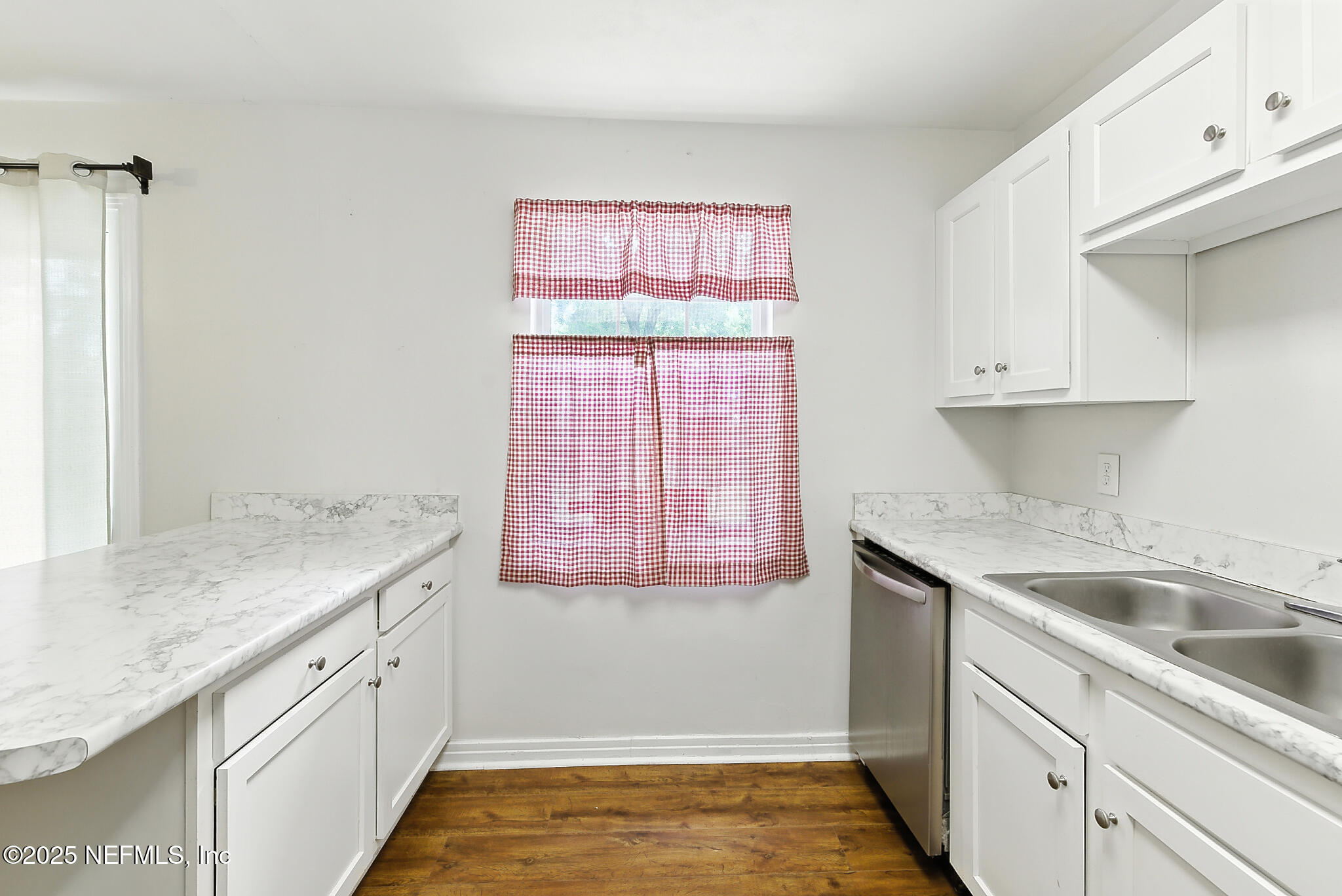 6815 Lotus Road South Jacksonville, FL 32211 - Photo 5 of 29 6815 Lotus Rd S 083025 004