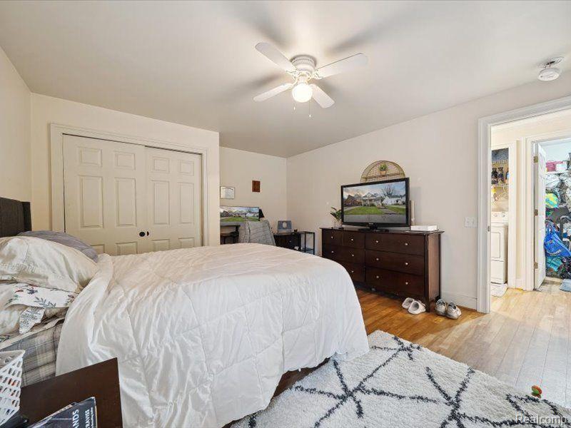 866 Rivard Boulevard Grosse Pointe, MI 48230 - Photo 16 of 53