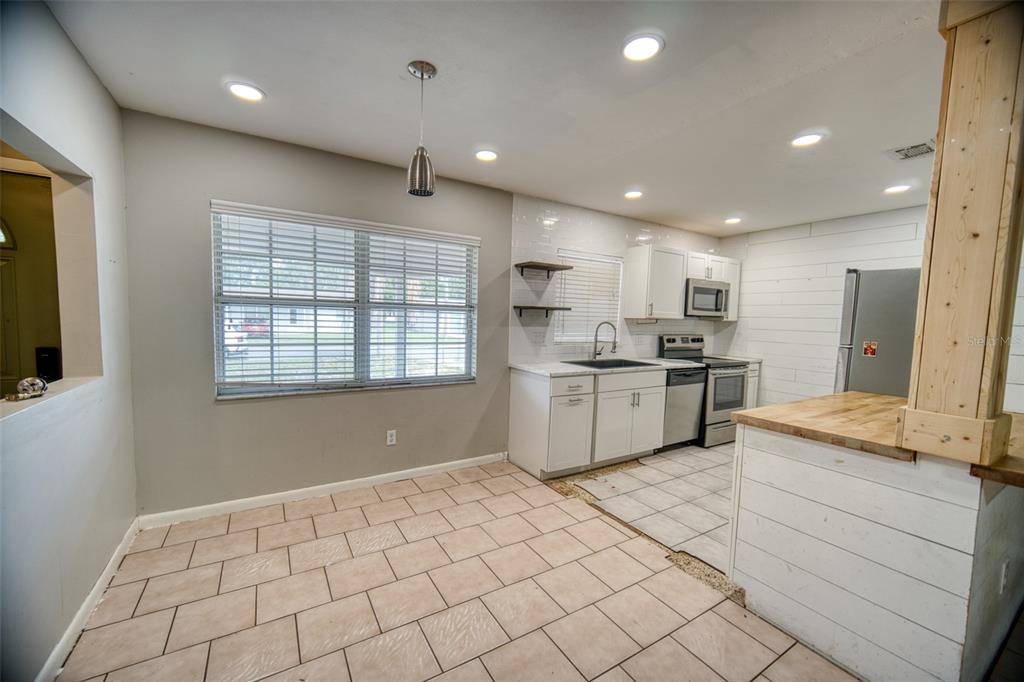 132 Longfellow Road Winter Haven, FL 33884 - Photo 10 of 21