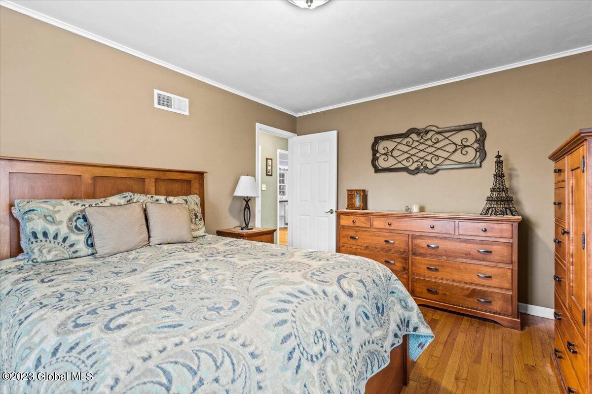 328 Kingsley Road Ballston, NY 12027 - Photo 15 of 36 18-IMG_0054