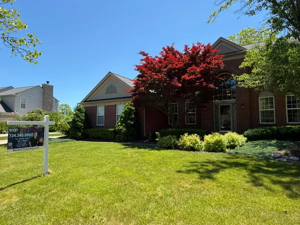 $600,000 | 48871 Manhattan Circle, Canton, MI 48188