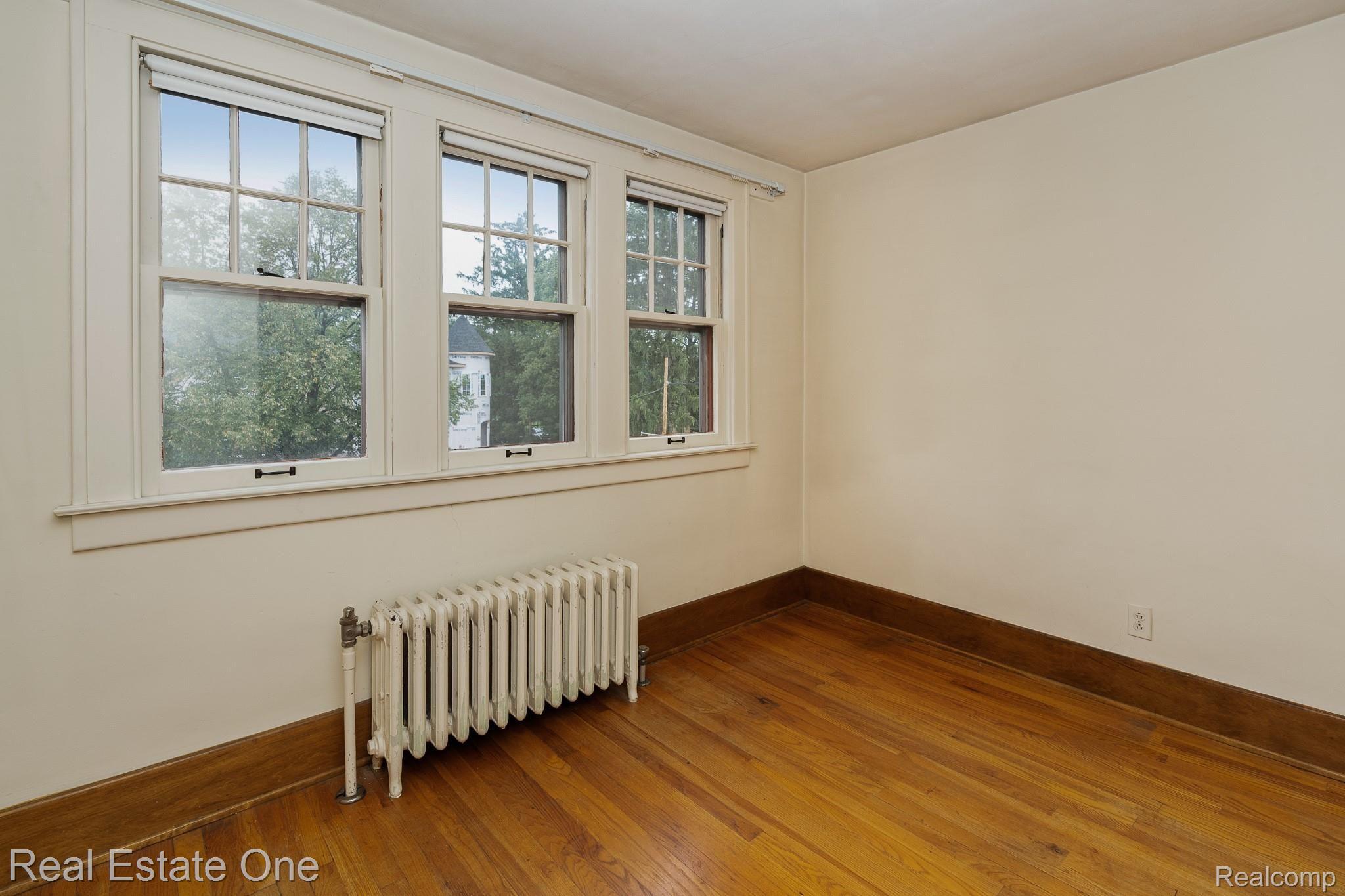 129 Glendale Avenue Rochester, MI 48307 - Photo 17 of 30 Glendale MLS-W016.jpg