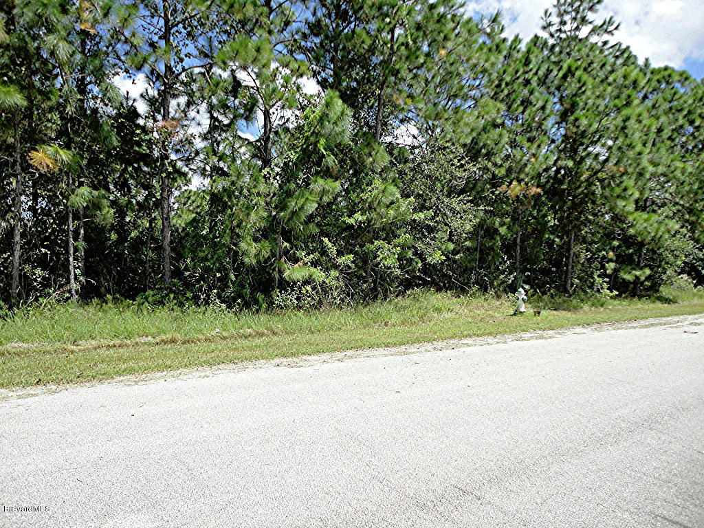 531-541 Topeka Road Southwest Palm Bay, FL 32908 - Photo 1 of 3 Primary photo