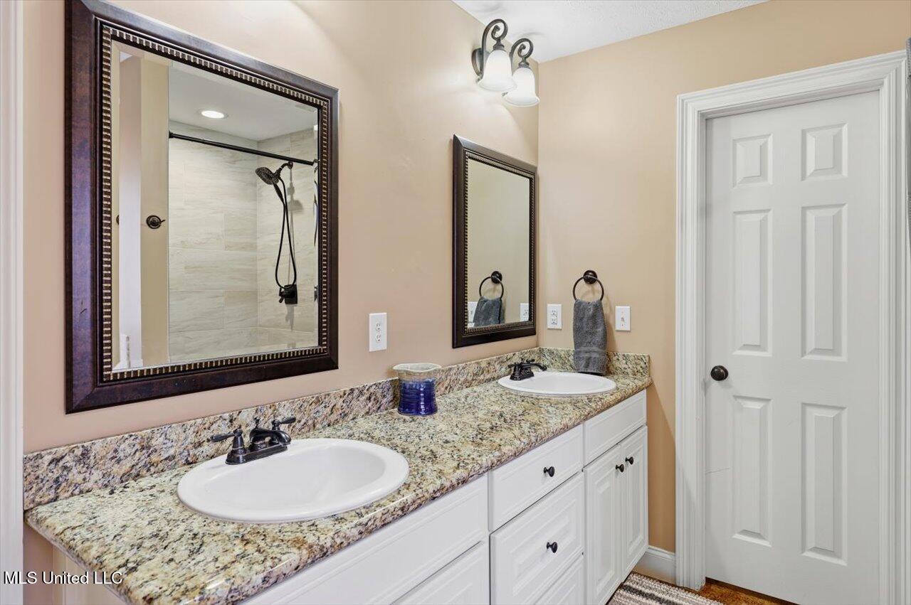 110 Greenfield Ridge Drive Brandon, MS 39042 - Photo 16 of 27 18-110 Greenfield Ridge Dr _ Home Tours