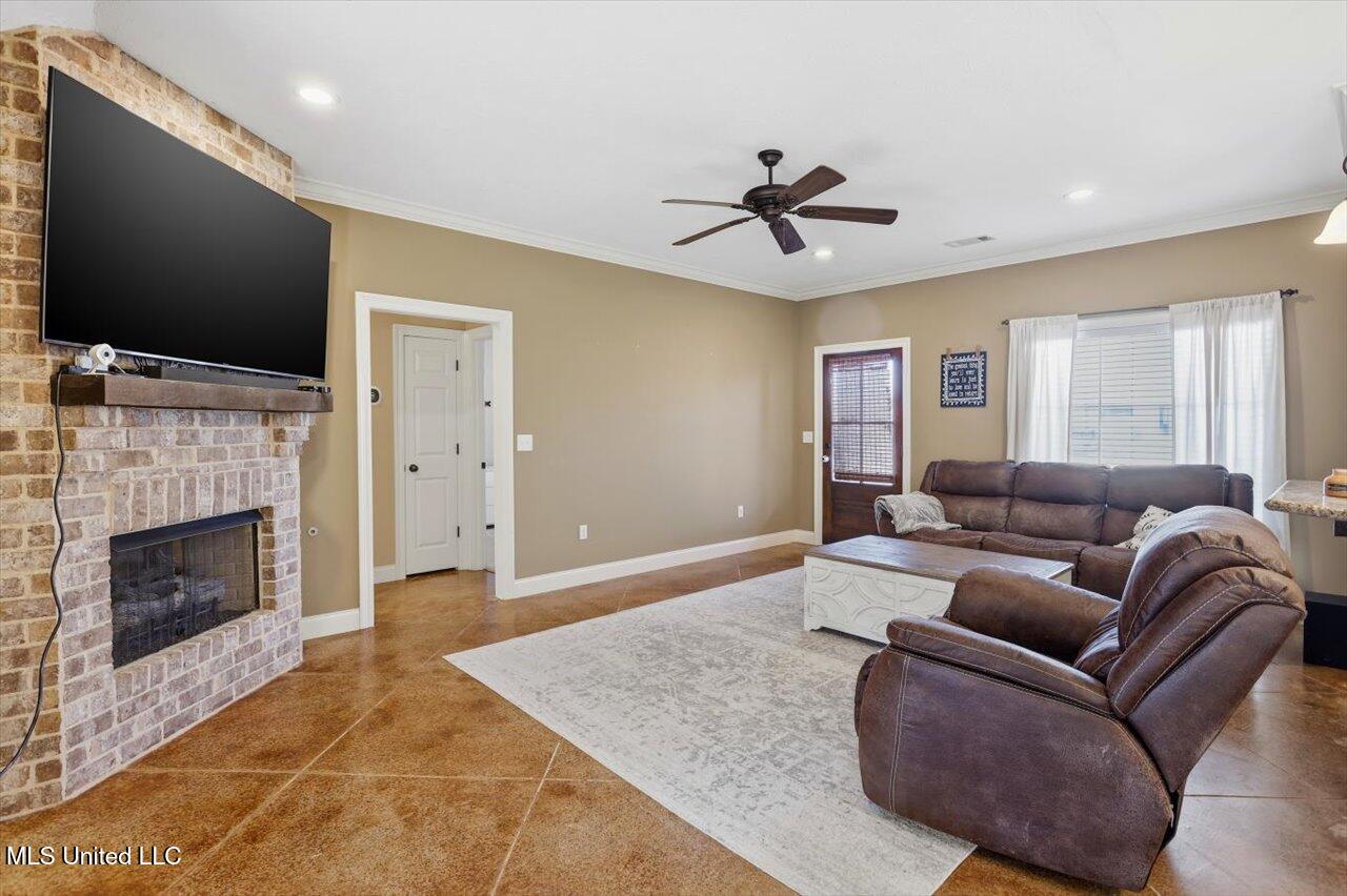 110 Greenfield Ridge Drive Brandon, MS 39042 - Photo 4 of 27 04-110 Greenfield Ridge Dr _ Home Tours