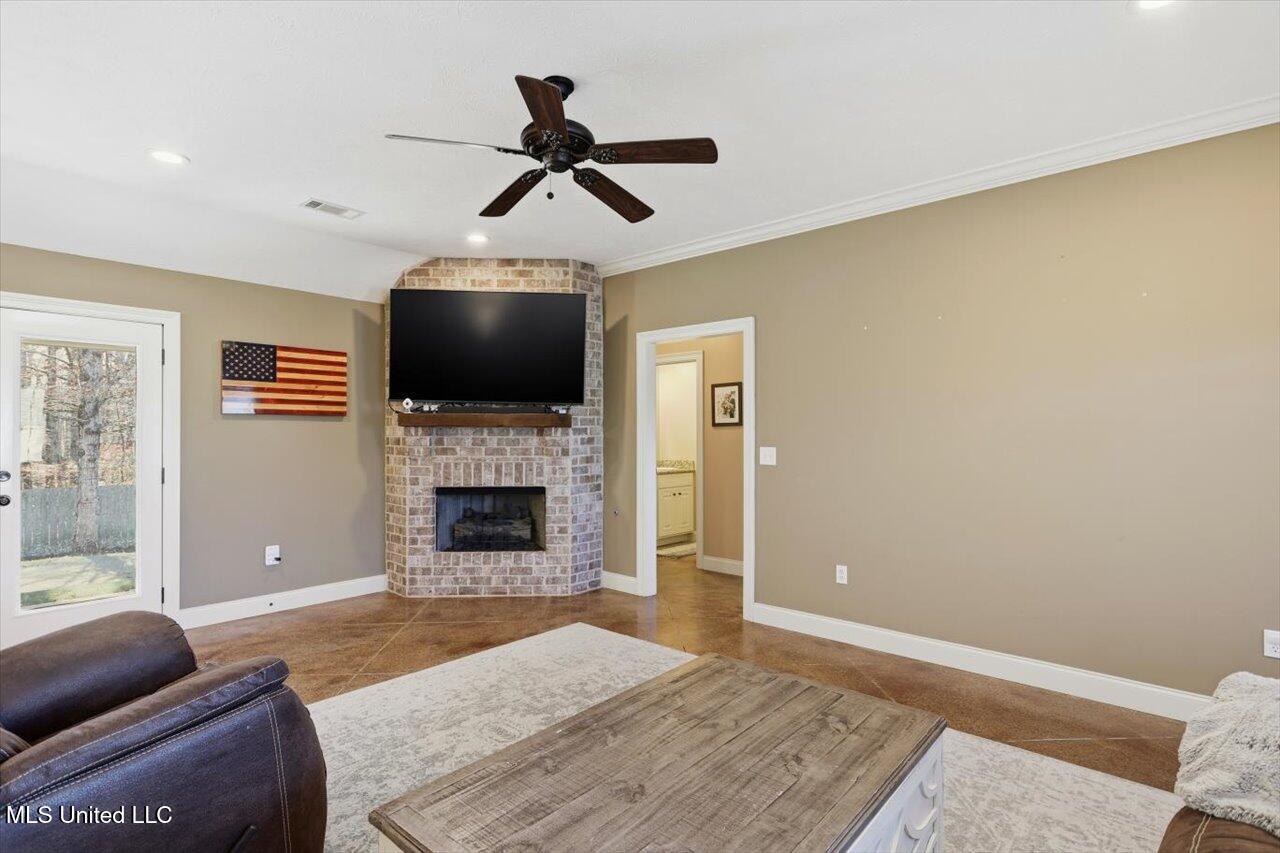 110 Greenfield Ridge Drive Brandon, MS 39042 - Photo 6 of 27 06-110 Greenfield Ridge Dr _ Home Tours