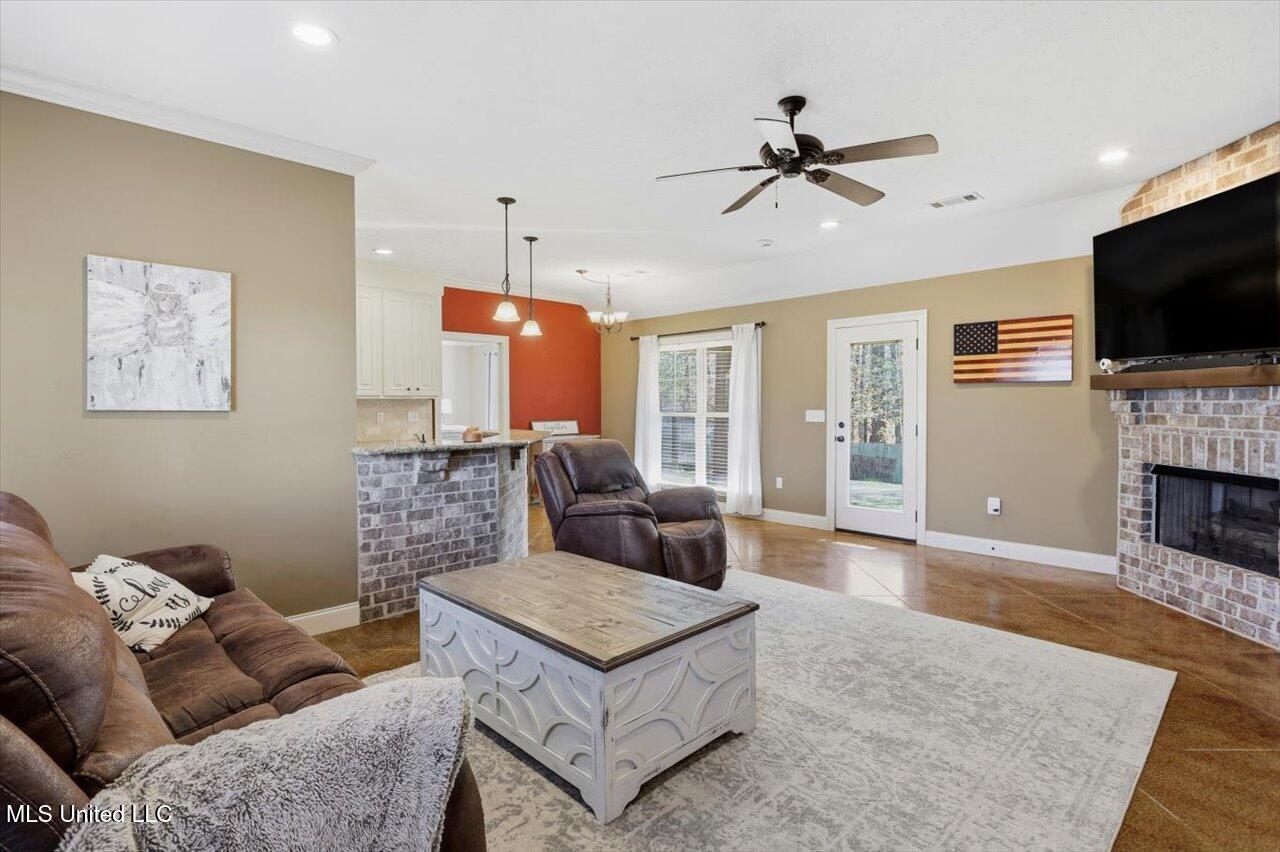 110 Greenfield Ridge Drive Brandon, MS 39042 - Photo 7 of 27 07-110 Greenfield Ridge Dr _ Home Tours