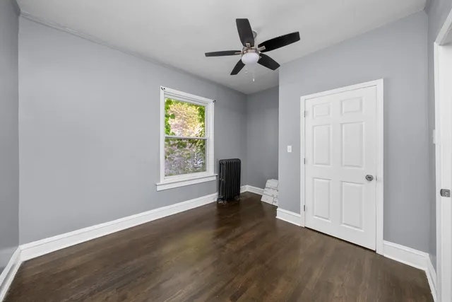 $2,500 | 7643 South Paxton Avenue, Chicago, IL 60649