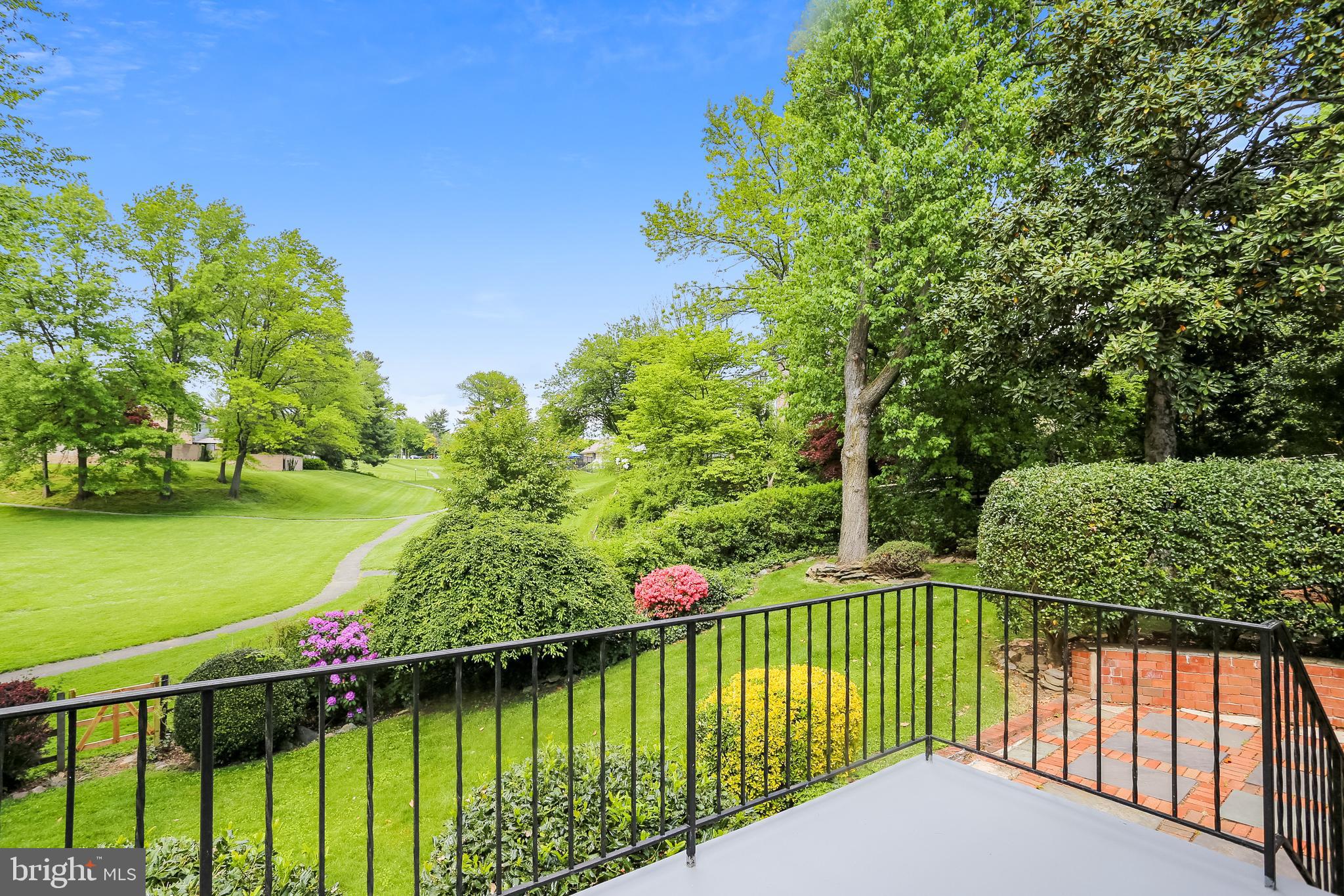 9709 Digging Road Montgomery Village, MD 20886 - Photo 24 of 69 Drop Dead Gorgeous View of Yard and Common Area