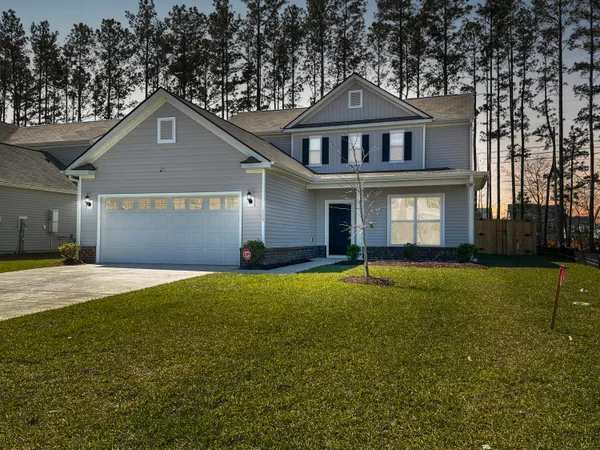 $2,700 | 229 Shadybrook Drive, Summerville, SC 29486