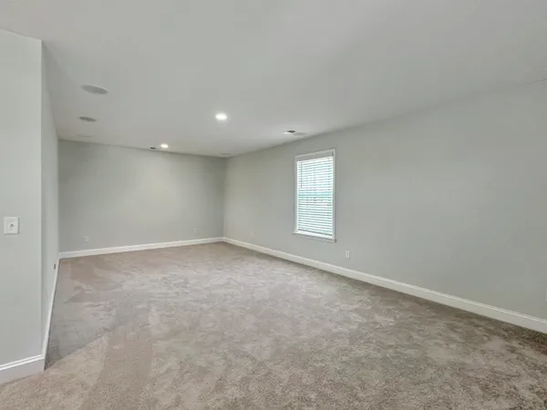 $2,700 | 229 Shadybrook Drive, Summerville, SC 29486