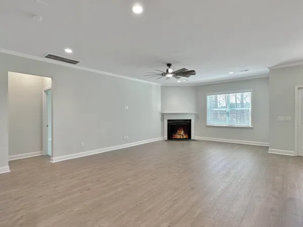 $2,700 | 229 Shadybrook Drive, Summerville, SC 29486