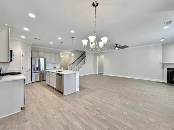 $2,700 | 229 Shadybrook Drive, Summerville, SC 29486