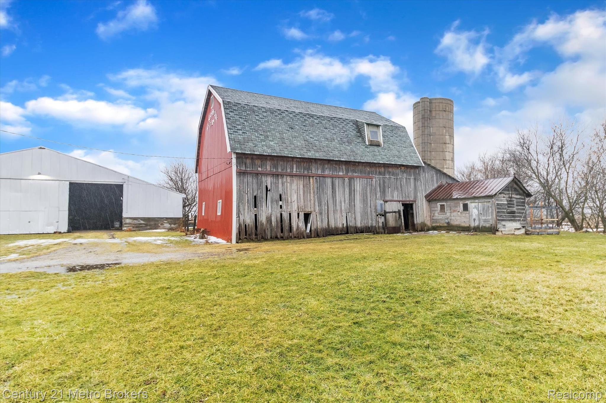 11153 West Stanley Road Flushing, MI 48433 - Photo 42 of 43 42-11153-Stanley-WindowStill-Real-Estate-Photography-42.jpg