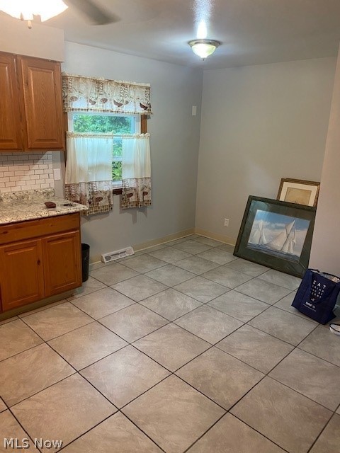 975 West Green Road Cleveland, OH 44121 - Photo 3 of 20