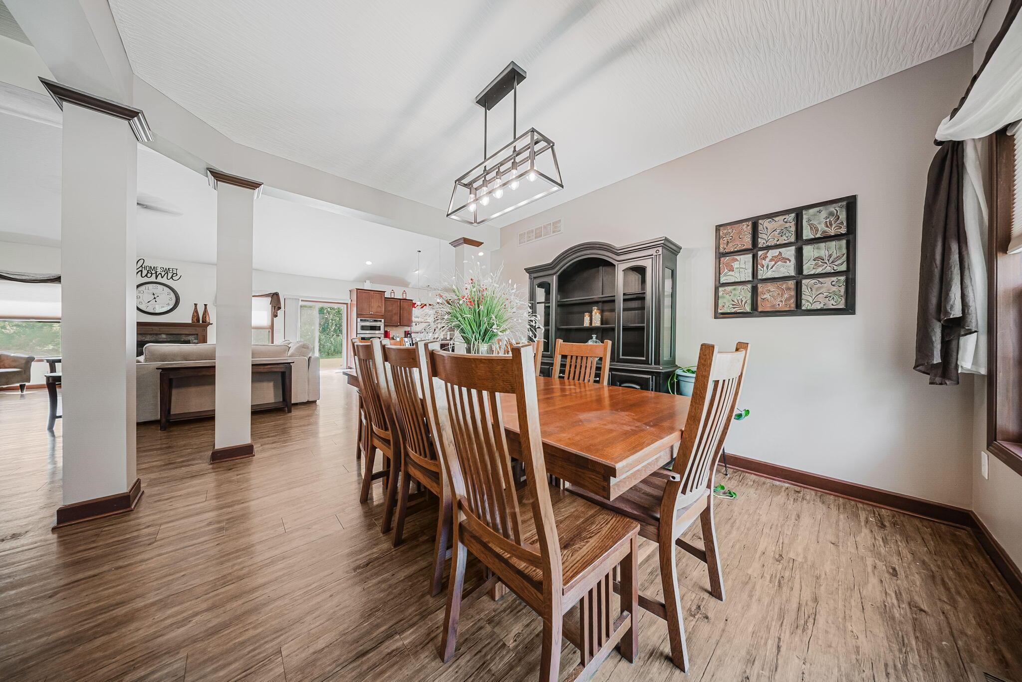 6684 Borror Road Grove City, OH 43123 - Photo 16 of 118 Dining Room