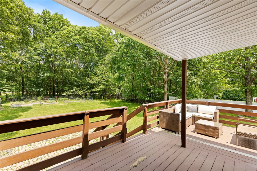 67 Highwood Drive Coventry, RI 02816 - Photo 20 of 50