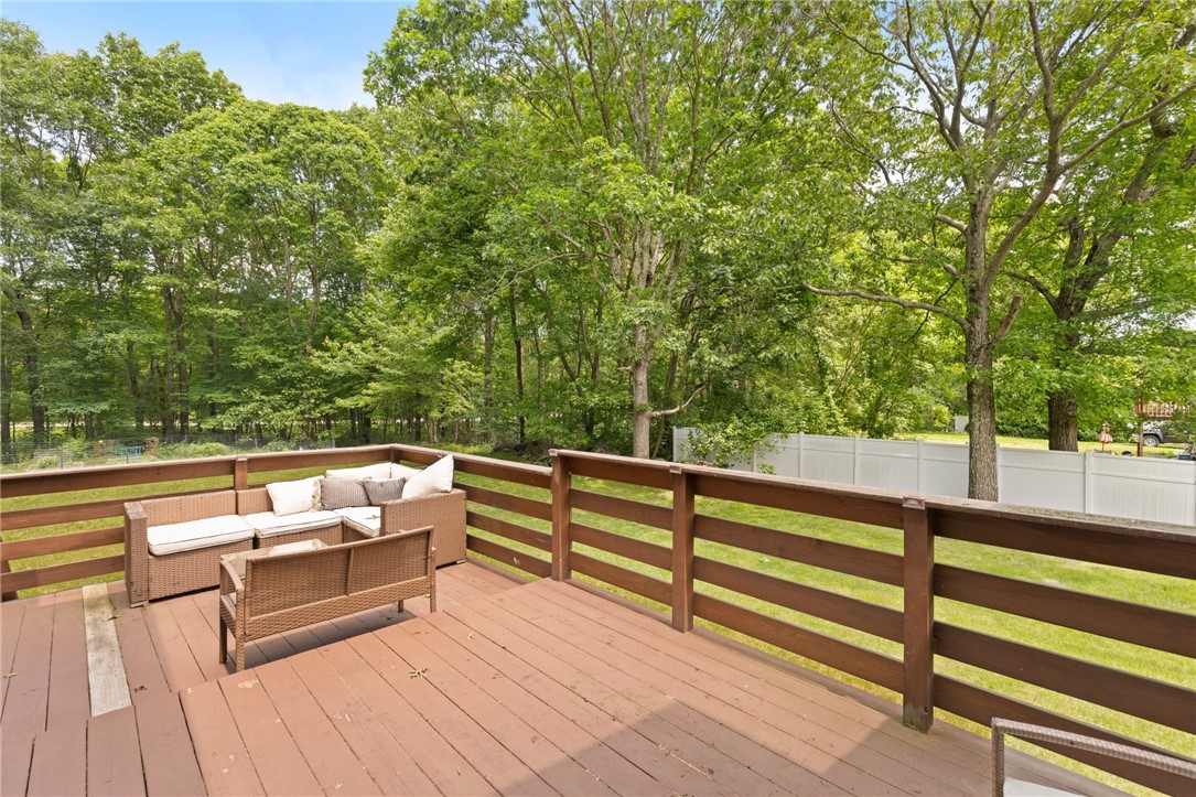 67 Highwood Drive Coventry, RI 02816 - Photo 21 of 50